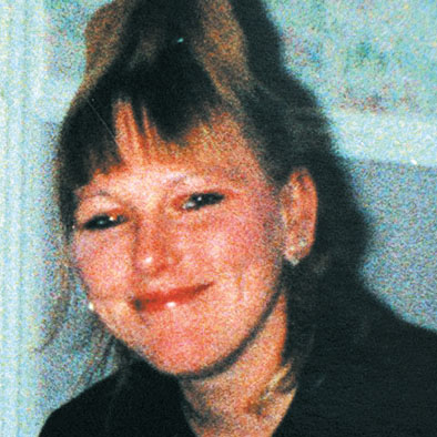 MURDER VICTIM: Mother-offour Julie Paterson - 1321599